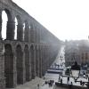 The aqueduct is so much taller than the rest of the city!