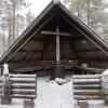In Oulanka there are many fireplaces where you can start a fire. Usually Finns roast sausages over them when they go camping. 