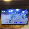 La TV de un bar estuvo mostrando un partido de rodeo en algún lugar del sur de los EE. UU.