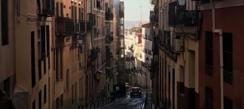 Here is a typical street in Madrid - most are only one ways. 