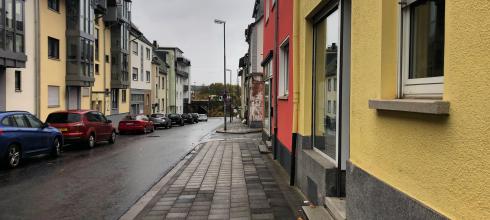 Colorful Kaiserslautern buildings in the rain