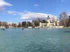 A large area for kayaking at El Retiro park