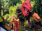 Medellín is renowned for its diversity of orchid flowers, so can you guess what these dragon figurines are made of? 
