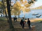 We took advantage of one of the last sunny days of the year to host our barbecue. All around, you can see the golden leaves signaling the end of the good weather.