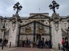 One of the gates in front of Buckingham Palace