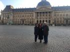 Day 1 in Brussels! I showed my parents where I work and did my routine walk home past the Royal Palace since it was actually a nice day