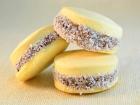 Alfajores are two shortbread cookies filled with dulce de leche (Source: El Gourmet)