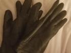 I got these as a gift; lots of people wear black leather gloves in Sweden