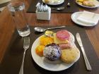 Primer desayuno en Chile (desayuno continental) en el hotel en Valparaíso