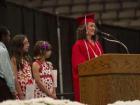 Giving the commencement speech for City High graduation (Dando el discurso de graduación para City High)