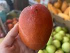 This mango (芒果) might have been the freshest and juiciest mango I have tried!