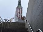 Rådhuspladsen! Once I reach the top of these stairs, I hook a left and go diagonally behind where I came out of