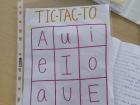 Students use tic-tac-to to learn their vowels