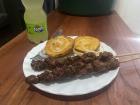Goat brochette and roasted potatoes