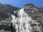 One of Lauterbrunnen’s waterfalls, dramatically plunging off a cliff