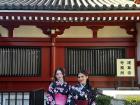 Walking around the Sensoji Temple in Tokyo while wearing Kimono (Japanese traditional clothing) - it was so beautiful!