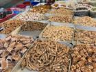 A candy stand at the market in 괴산 (Goesan), South Korea