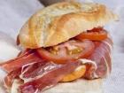 A bocadillo (sándwich) of ham!