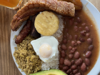 "Bandeja paisa", a hearty meal from Antioquia