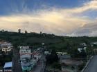 La vista de las colinas desde mi balcón.