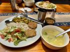 The same style: jugo, sopa, plato fuerte. The only difference is there's no meat. Still delicious!