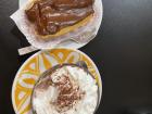 After class many students go to the cafe! 