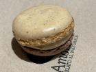 un macaron au tiramisu