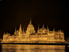 Look at the parliament glow at night 