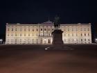 This is the palace in Oslo where the Norwegian King and Queen live