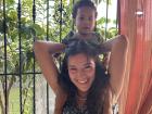 Con el hermanito de mi amiga