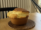 The soufflé au fromage ready to be eaten