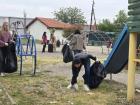 Cleaning our local community together 