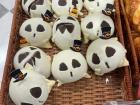 Ghosstllly treats at a local bakery!