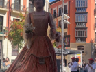 Parades march every day with music and sometimes "gigantes" resembling historic and local characters!