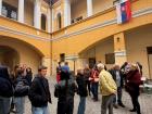 The community listening to music during the zabíjačka